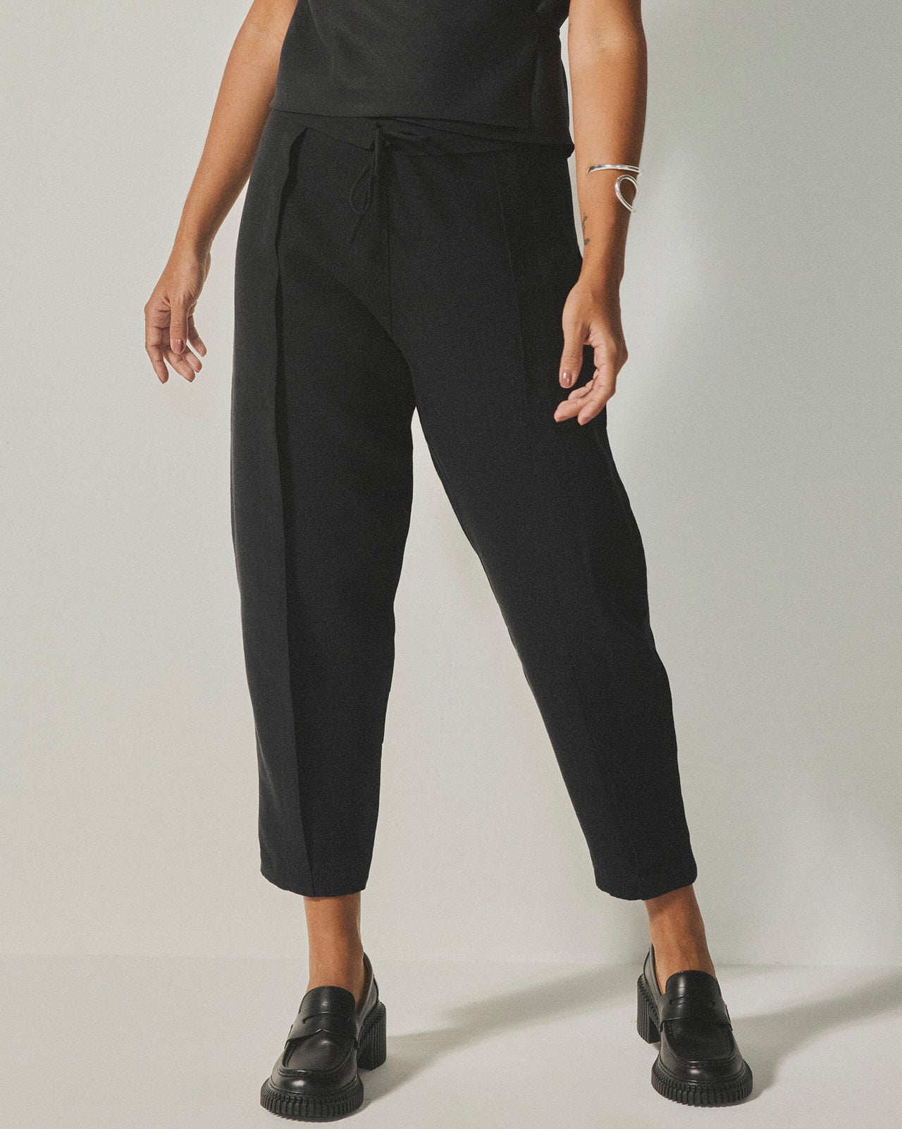 Calça Laço Linho Preta