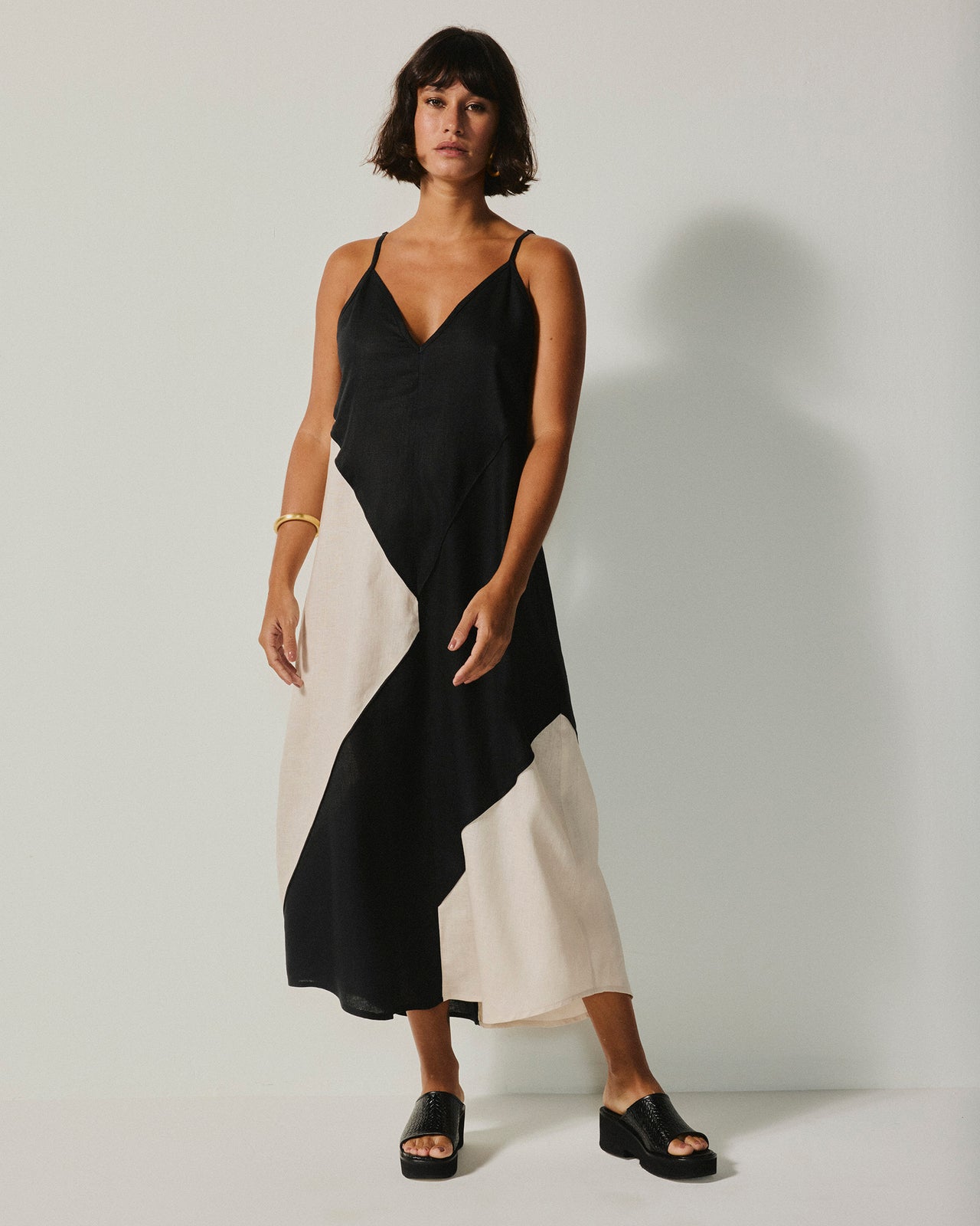 Vestido Paulista De Linho Preto / Bege