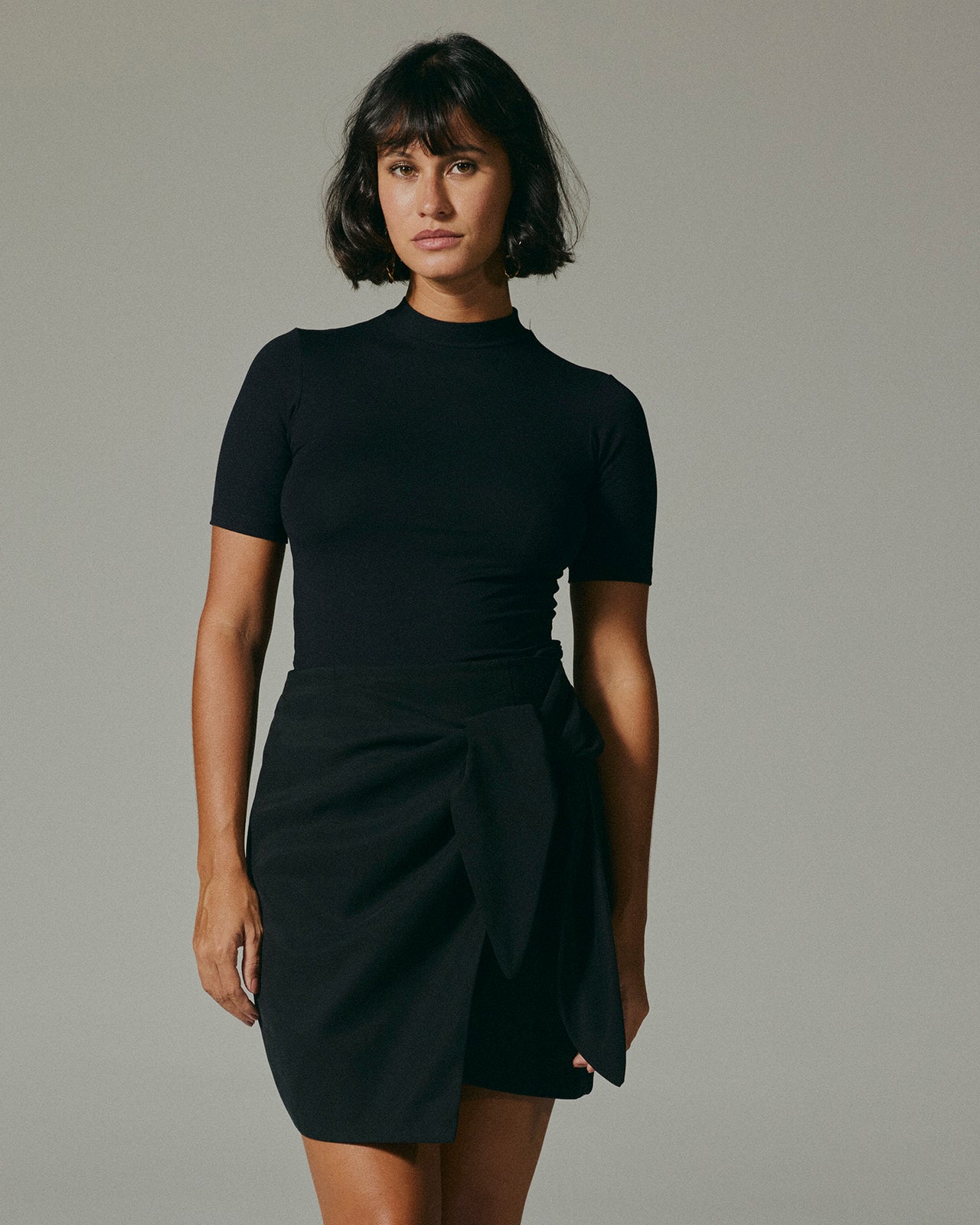 Blusa Ingrid Manga Curta Preto