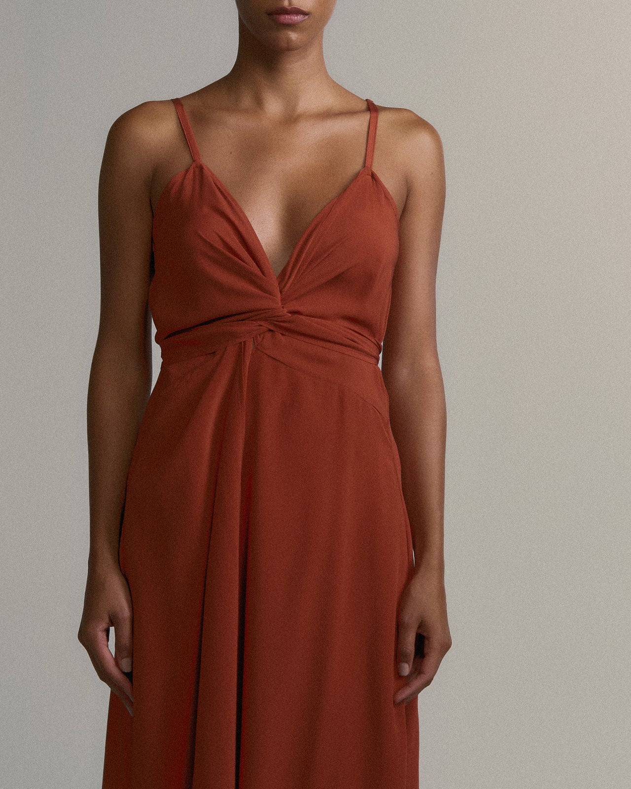 Vestido Juno Seda Canela
