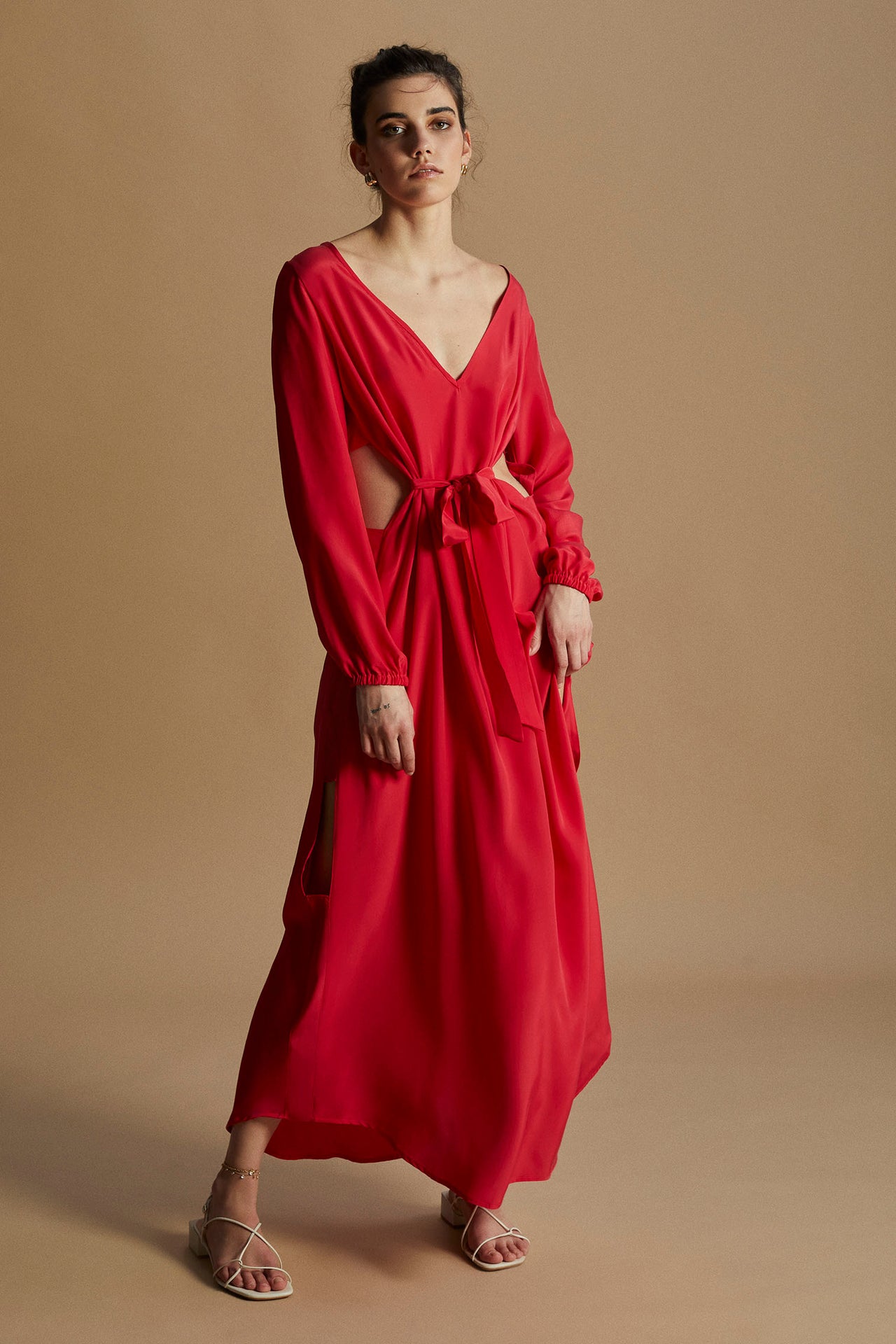 Vestido Vazado Manga Longa De Seda Vermelho (sob encomenda)